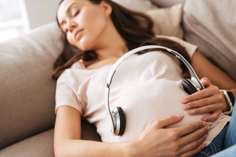Body mapping links our responses to music with their degree of uncertainty and surprise